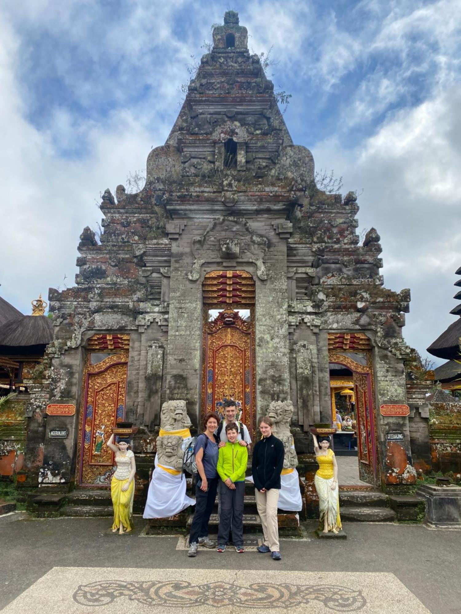SunwuKong Guest House Ubud Extérieur photo